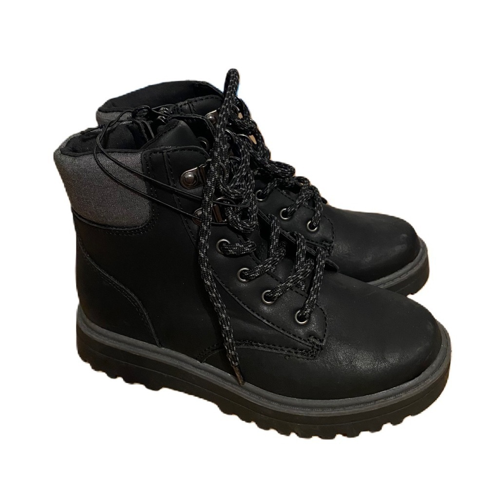 Cat & Jack Black Work Boots NEW Sz 13 Kids Boys